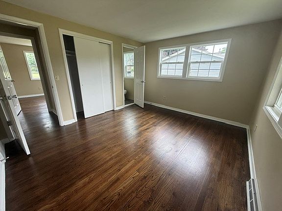 3rd image of 6350 Lakeshore Rd