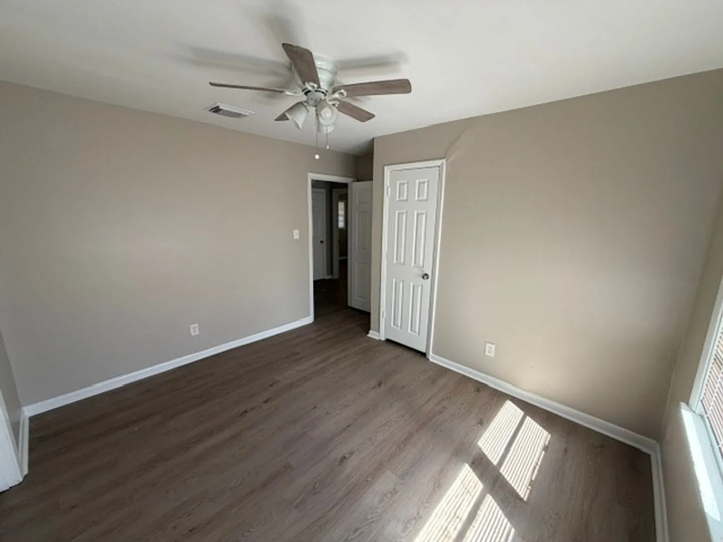 Benton Home Available — Photo 4