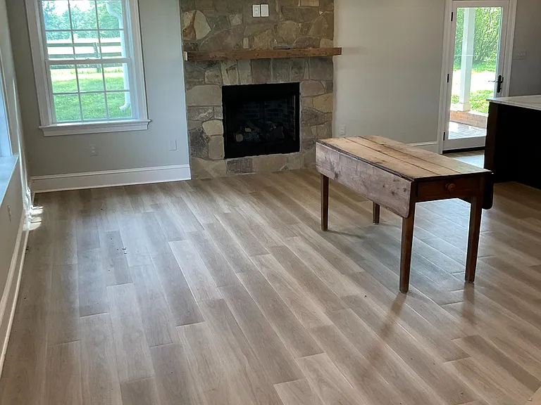 2415 Burrland Ln — Photo 3