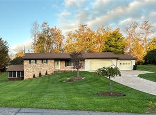 98 Jo Mar Dr, Parkersburg, WV 26104
