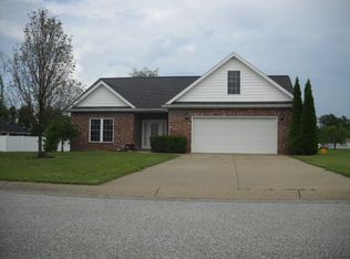 673 W Meadowland Dr, Rockport, IN 47635