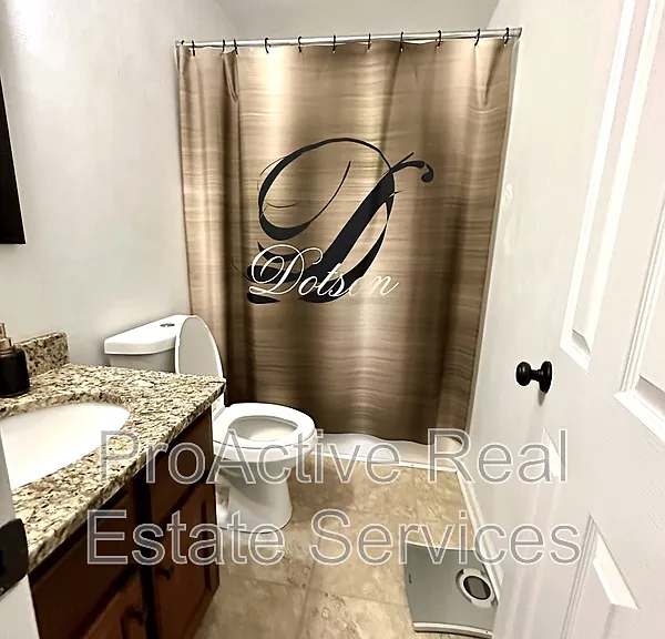 5123 Bute St — Photo 7