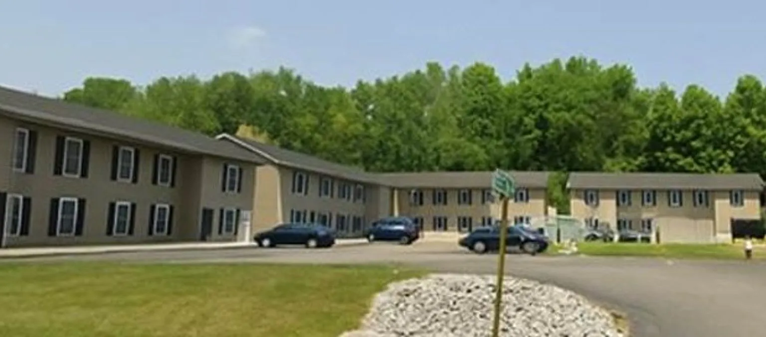 255 Woodridge Court — Photo 1