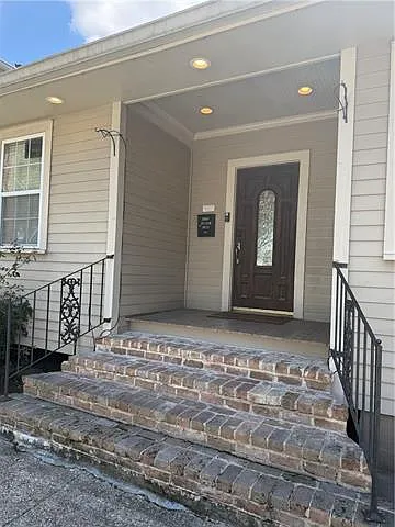 2 bed, 1.5 bath, 1152 sqft, $1,800 — Photo 2