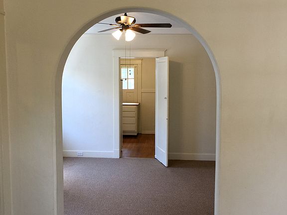 5th image of 3933 State Street Dr
