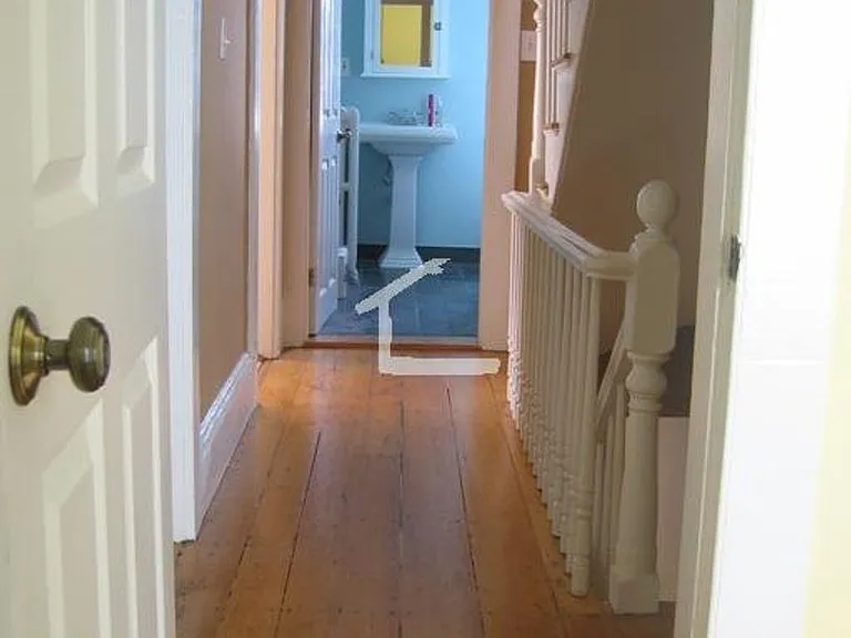 20 Eastburn St #1B — Photo 5