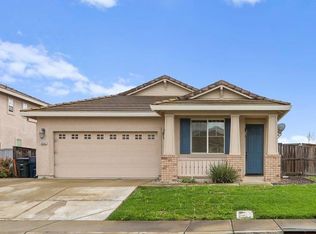 8540 W Wing Dr, Elk Grove, CA 95758
