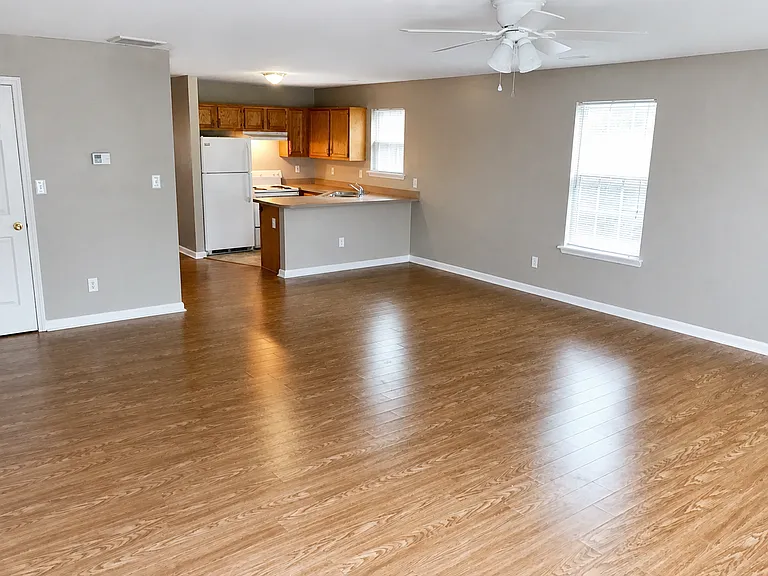2001 Cornerstone Dr #3 — Photo 2