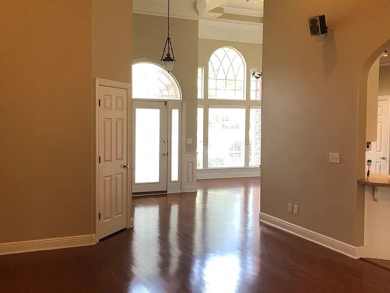 215 Live Oaks Cir — Photo 39