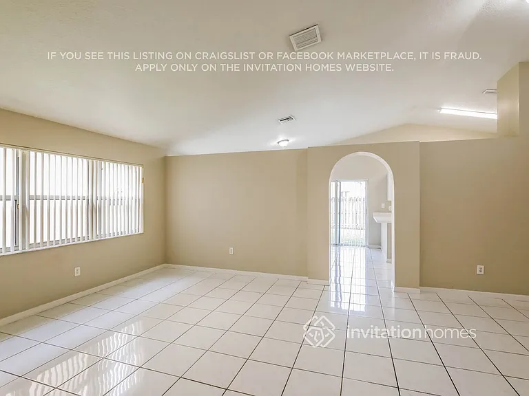 1365 SW 106th Ave — Photo 3