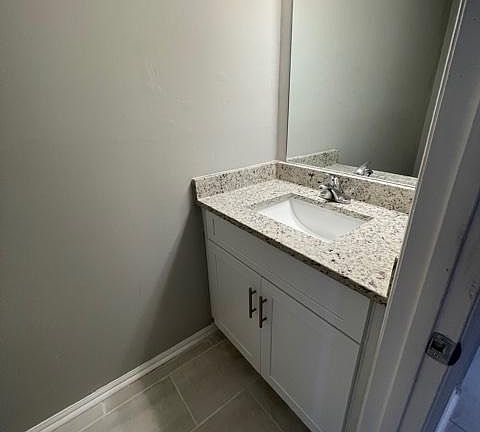 3rd image of 390 Sprucewood Ct