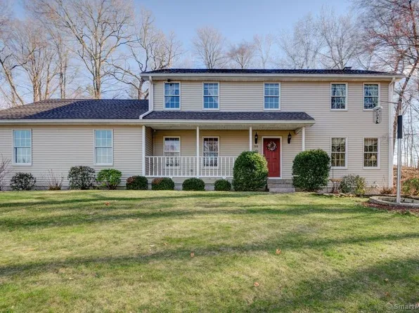 22 Pebble Brook Court, Berlin, CT 06037