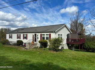 45 Deer Ln, Honesdale, PA 18431