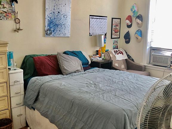 5th image of 2351 W Wilson Ave APT 312