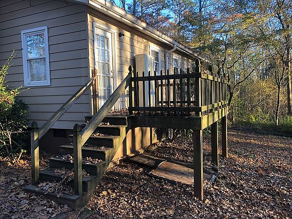 5th image of 103 Arrowhead Dr