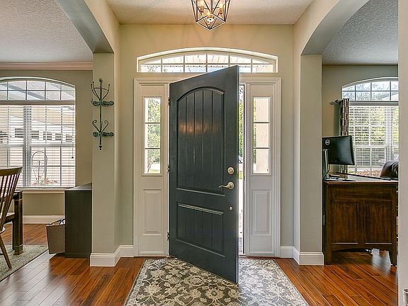 4th image of 3304 Blackstone Ct
