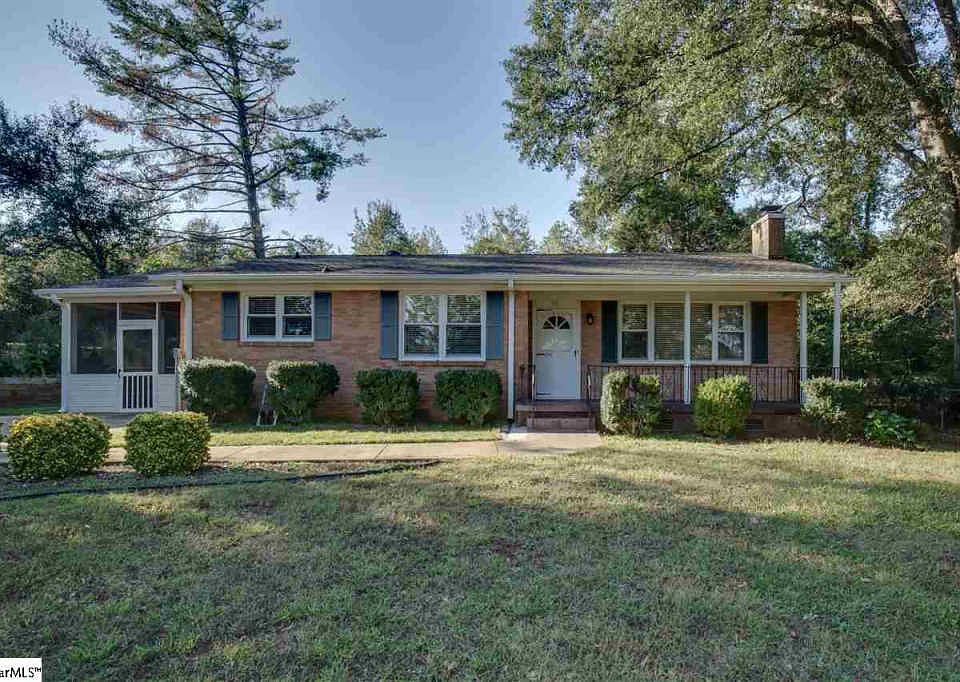 1st image of 26 Mauldin Cir