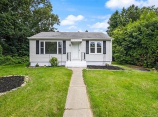42 Lambert Dr, Norwich, CT 06360