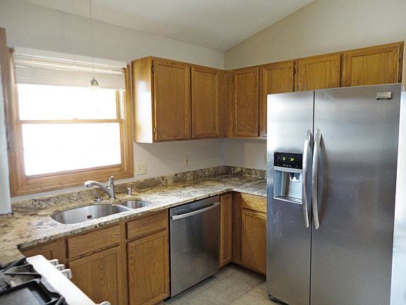 5th image of 10402 S Katie Dr