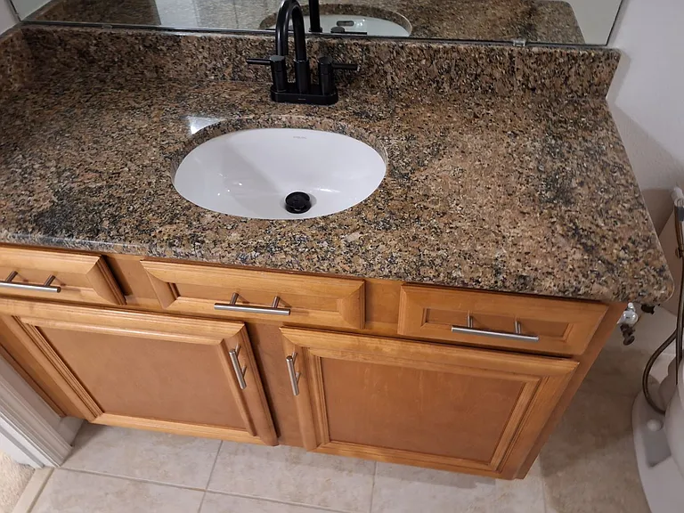 1017 Priory Cir — Photo 13