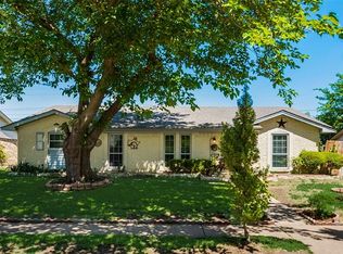 1018 Cabana Ln, Garland, TX 75042