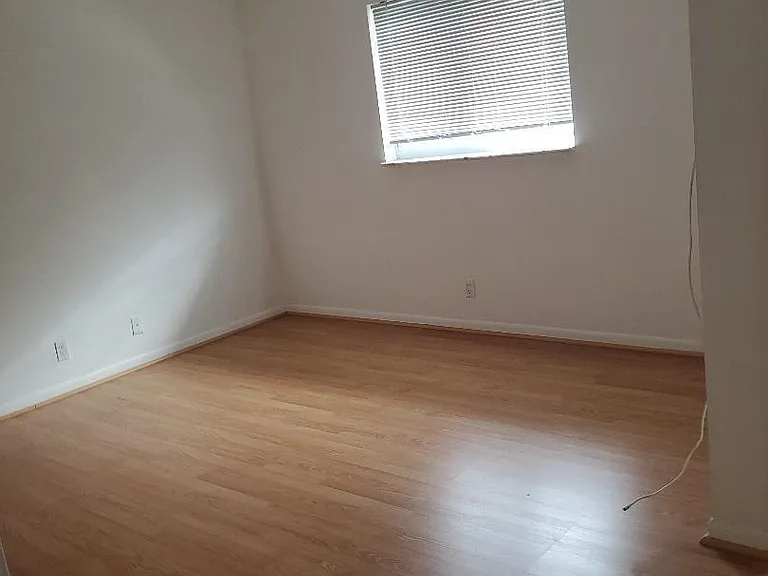 110 Stratford E #H — Photo 13