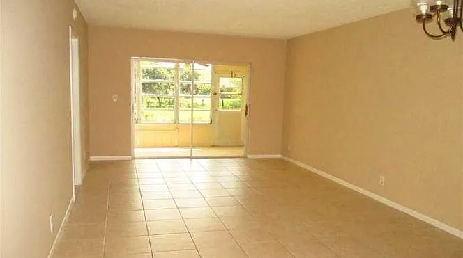 3900 NW 76th Ave #107 — Photo 5