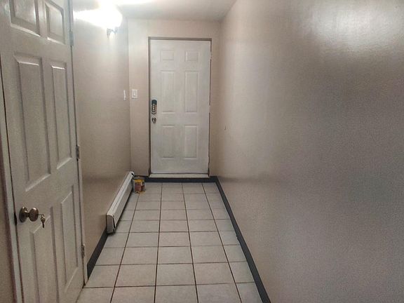 3rd image of 16118A 140th Ave APT 1
