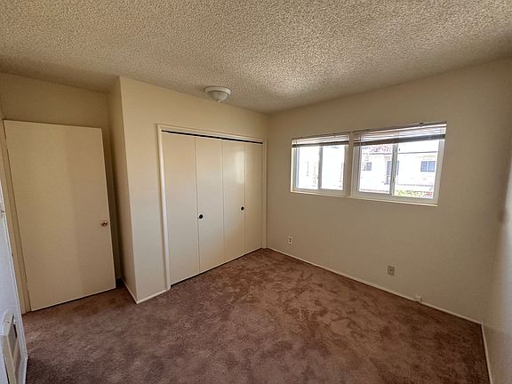 4th image of 2713 S Gaffey St APT 4