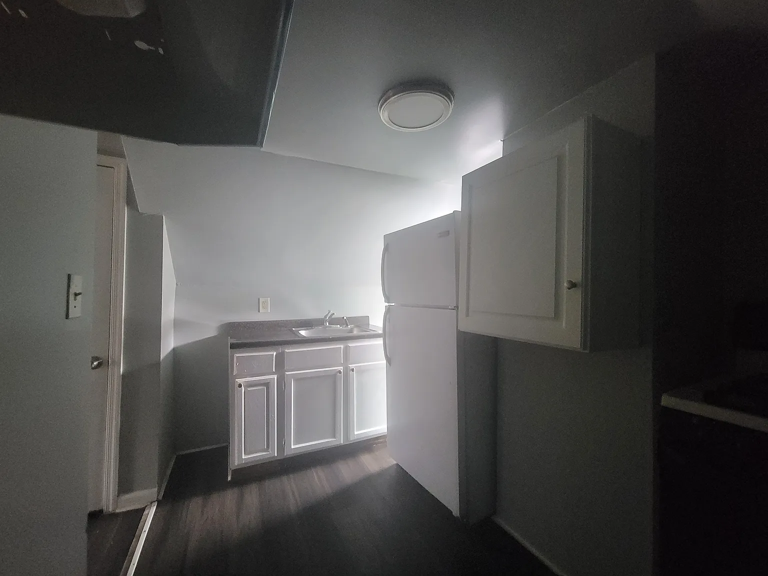 218 3rd St #3E photo 1