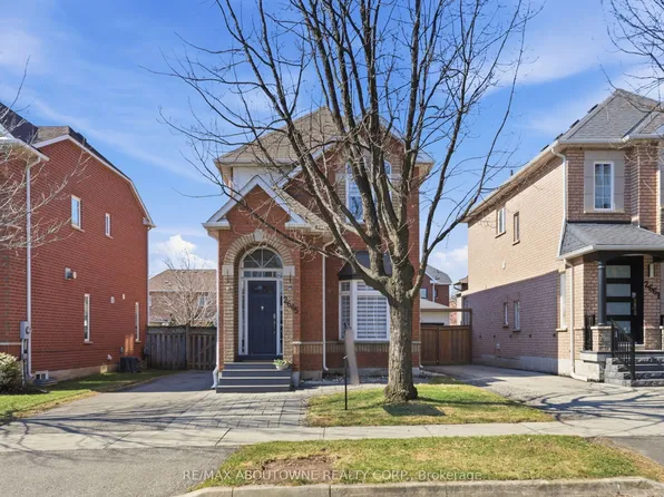 2665 Castle Hill Cres, Oakville, ON L6H 6J1