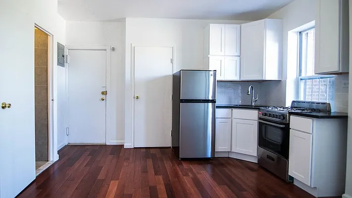 Rented by Nooklyn NYC LLC | media 3