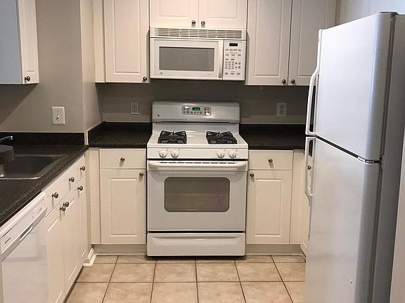 5th image of 2765 Centerboro Dr APT 351