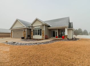 3011 Ridgeway Dr, Harlan, IA 51537