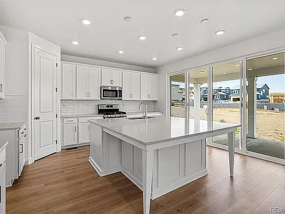 16551 W 93rd Ave — Photo 2