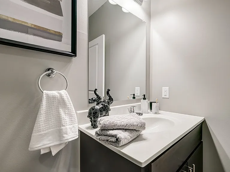 Torrente Apartment Homes — Photo 9