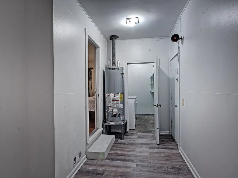 1015 Adkins Blvd — Photo 19