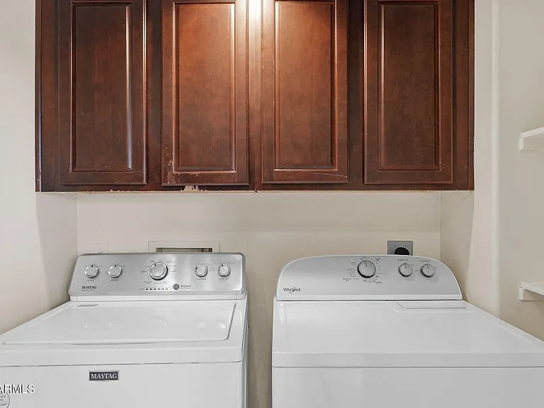 330 S Farmer Ave #126 — Photo 30