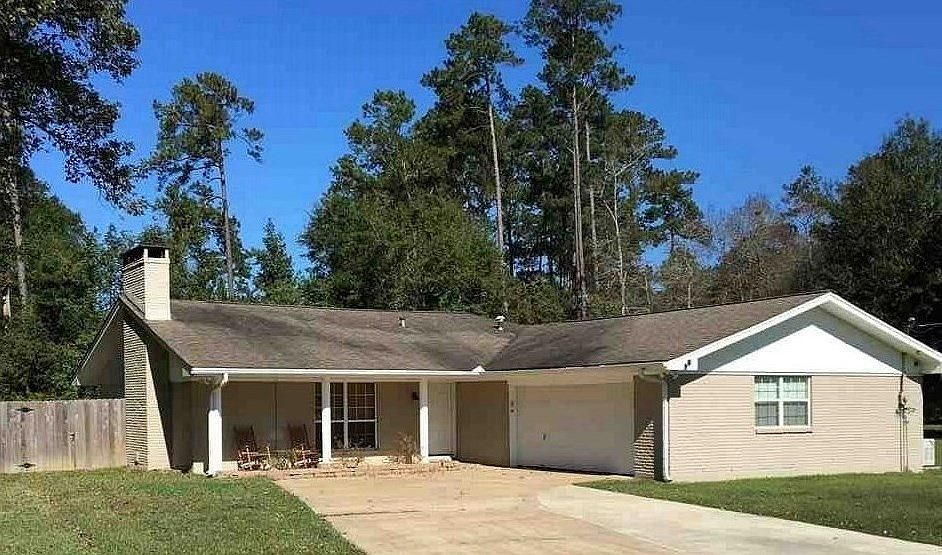 1st image of 210 Black Gum Ln
