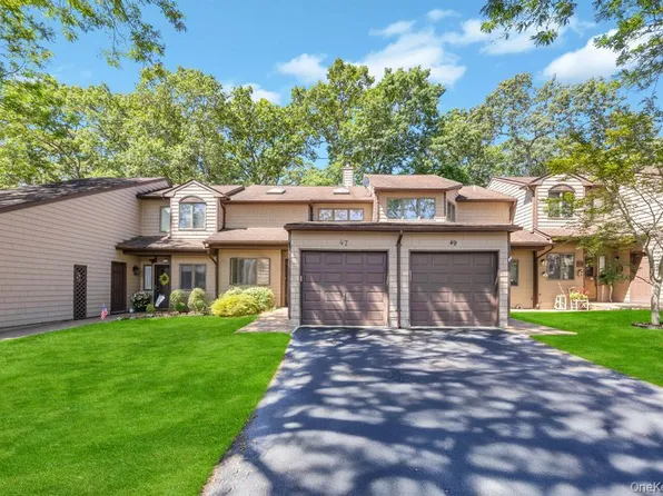 47 Jeremy Circle, Nesconset, NY 11767