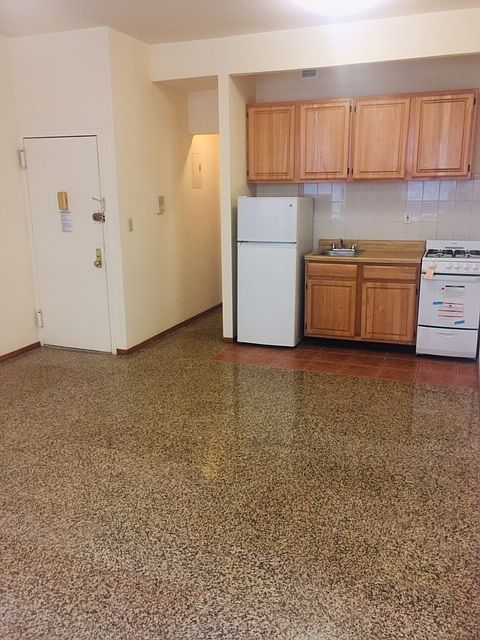 1st image of 158 E 107th St APT 3B