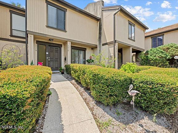 3rd image of 7638 LAS PALMAS WAY #151