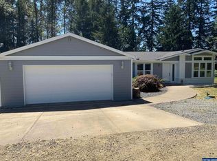 34177 E Lacomb Rd, Lebanon, OR 97355