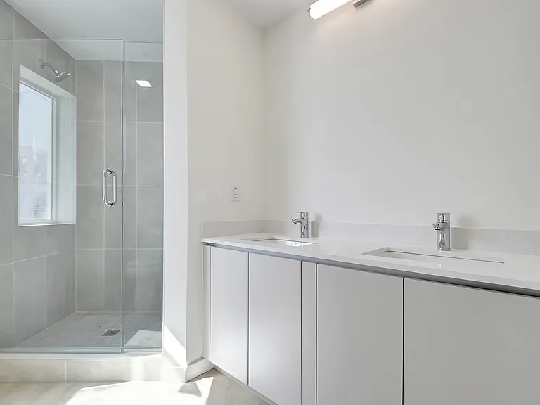1720 N J Ter #C — Photo 7