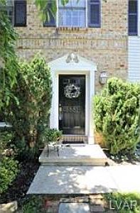 3rd image of 3881 Danberry Dr