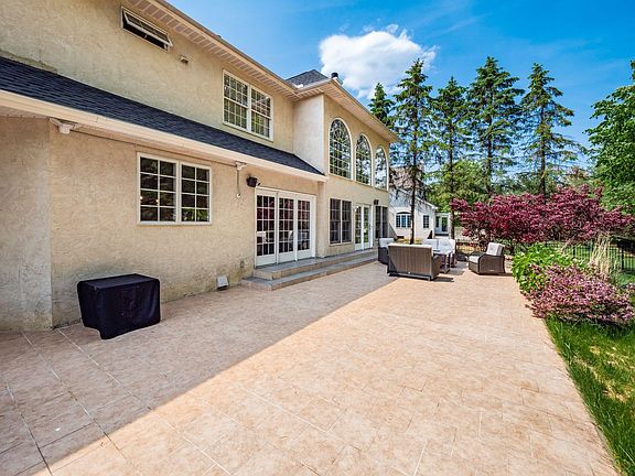 4th image of 6399 Grasslands Ct