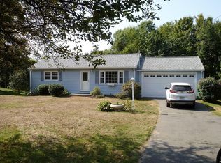 1335 Amostown Rd, West Springfield, MA 01089
