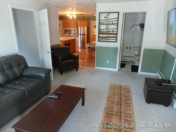 4th image of 158 E College Ave