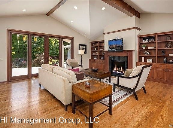 2nd image of 8417 NE 21st Pl