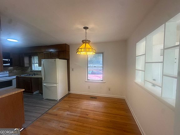 5th image of 5632 Ash St